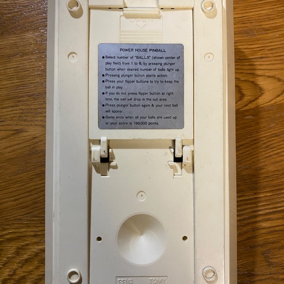 Tomy Power House Pinball handheld electronic game - Picture 3 of 5